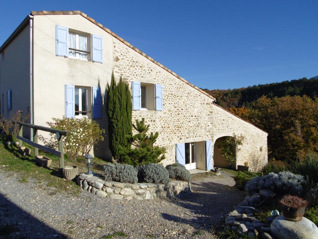 La Ferme De Valauris Bed and Breakfast Sisteron Eksteriør billede