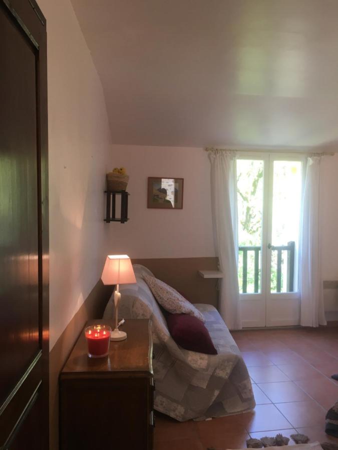 La Ferme De Valauris Bed and Breakfast Sisteron Eksteriør billede